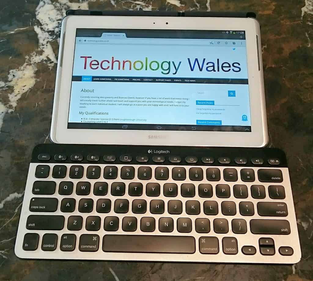Bluetooth Keyboard and Samsung Tablet